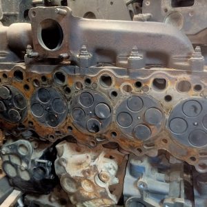 Toyota Landcruiser 1HD-FTE Cylinder Head complete 2nd hand