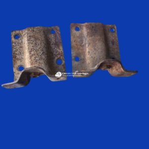 Toyota Landcruiser BJ40  gearbox cross member end brackets