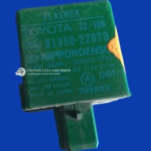 Toyota Landcruiser Flasher relay  81980-22070     Denso