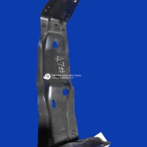 Toyota Landcruiser HJ47  gearbox cross member