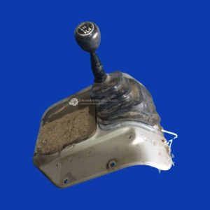 Toyota Landcruiser HJ61  Transfer shifter & cover