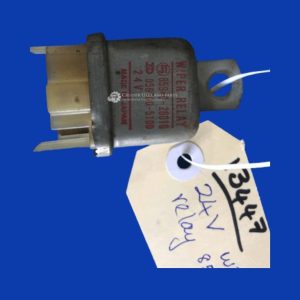 Toyota Landcruiser wiper control relay HJ61 24V     85940-26010   13447
