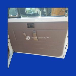 Toyota Landcruiser Drivers RH right HJ75 HZJ75 complete door repainted