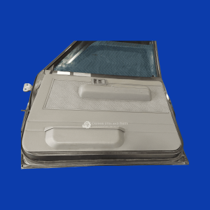 Toyota Landcruiser Drivers Right RH  HDJ79 VDJ79 GXL single complete door white electric reco