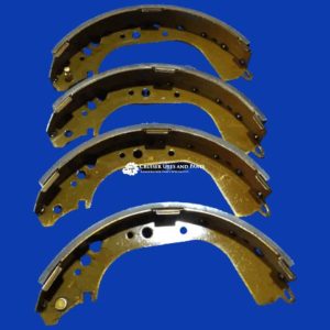 Toyota Landcruiser Rear DRUM brake shoes  8/80 - 8/92    04495-60060