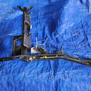 Toyota Landcruiser VDJ79 VDJ78 VDJ76 Steering column mount 2nd hand pre plastic dash RHD